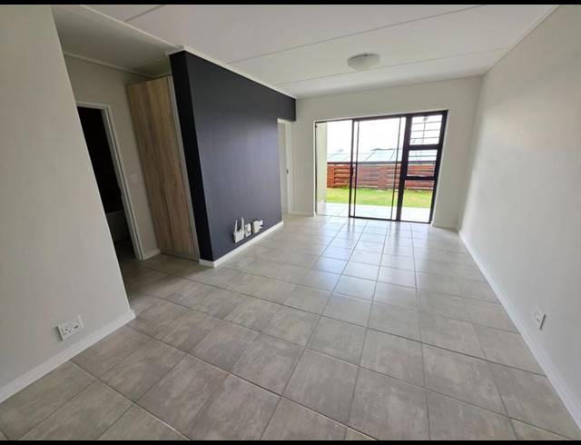 2 BEDROOM PROPERTY TO RENT IN MOOIKLOOF